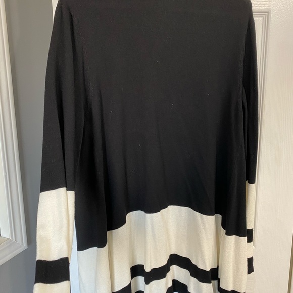 Cardigan - Picture 3 of 3